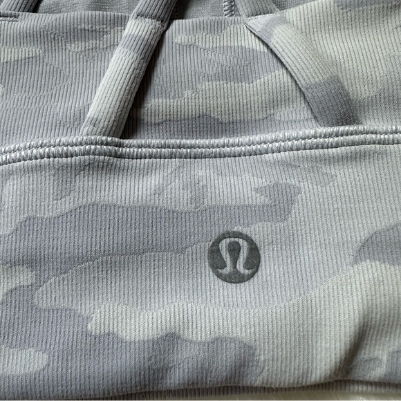 Lululemon Workout Set - Picture 4 of 16